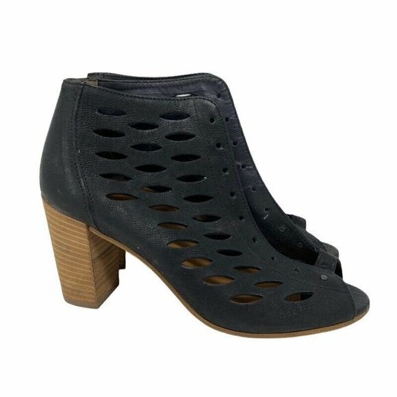 Paul Green Bali Ankle Booties Black Leather Cutout 6.5 - Picture 1 of 10